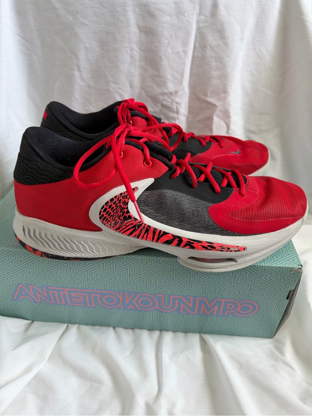 Nike Zoom Freak 4 Red and Black Safari Low-Cut Basketball Shoes